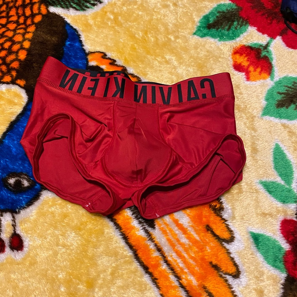 Size S red - Picture 4 of 5